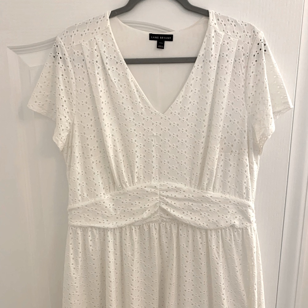 Summery Beautiful White Eyelet Dress - Picture 3 of 5